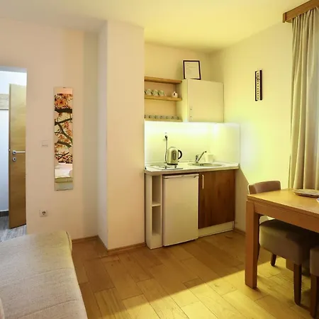 Sport House Novakovic Apartment *