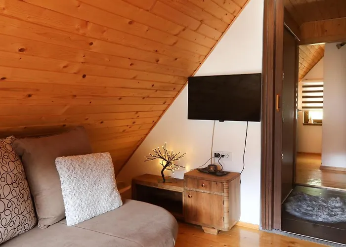 شقة سبورت هاوس نوفاكوفيتش ياهورينا